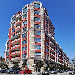 Апартаменты Luxury Center In Grand Karavel